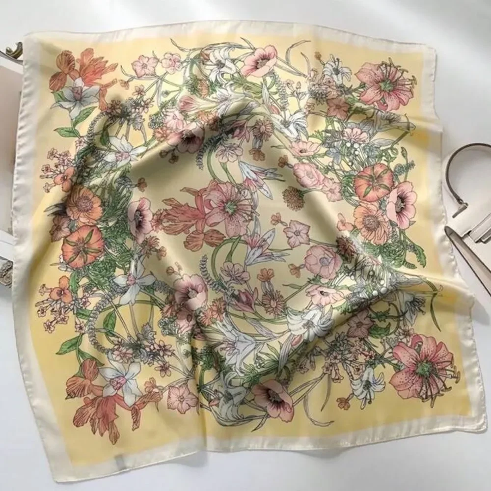 Floral Scarf in Cream and Pink M644